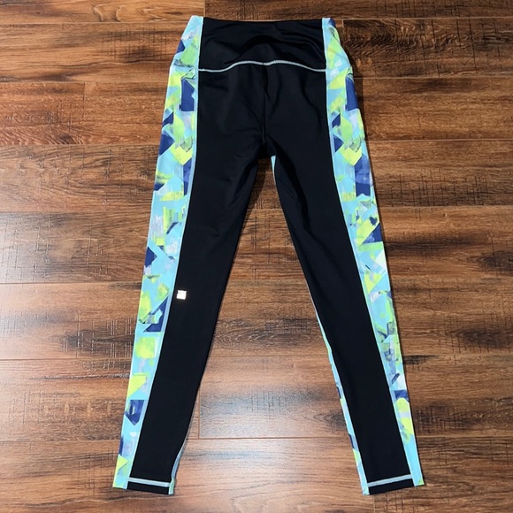 Victoria’s Secret VSX Sport Tight NWOT - Picture 5 of 6